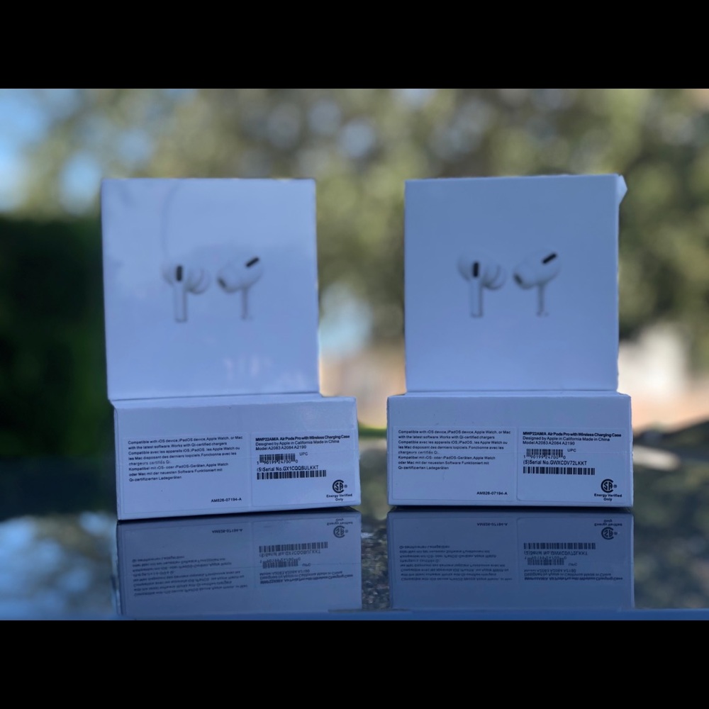 AirPods Pro - Picture 3 of 5